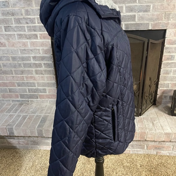 Columbia Women's Navy Quilted Ski Jacket - Picture 5 of 9